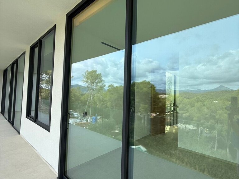 Villa for Sales in Santa Ponsa, Balearic Islands 37