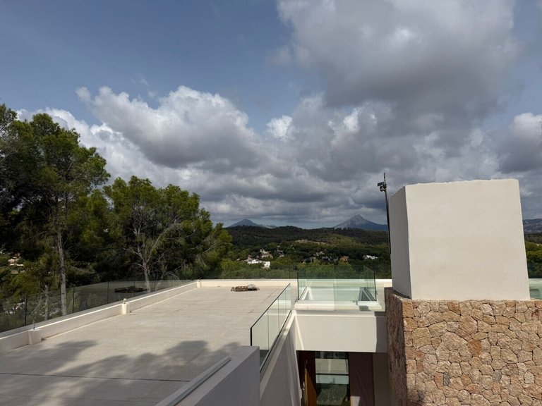 Villa for Sales in Santa Ponsa, Balearic Islands 3
