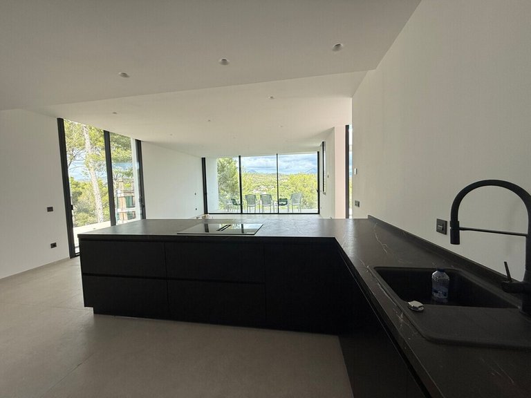 Villa for Sales in Santa Ponsa, Balearic Islands 8