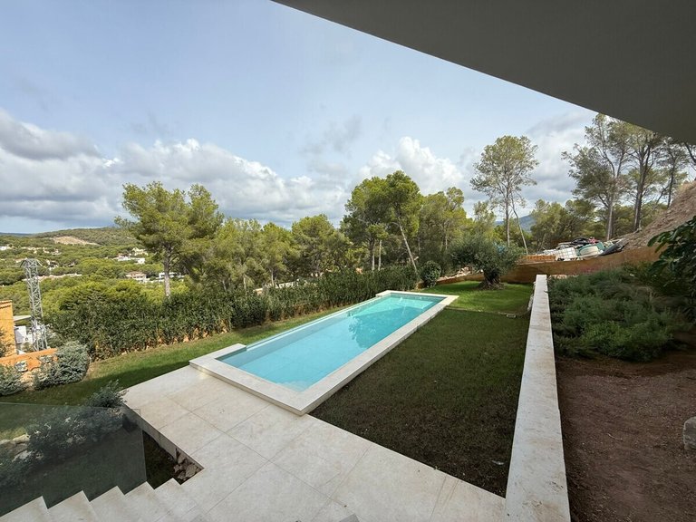 Villa for Sales in Santa Ponsa, Balearic Islands 45