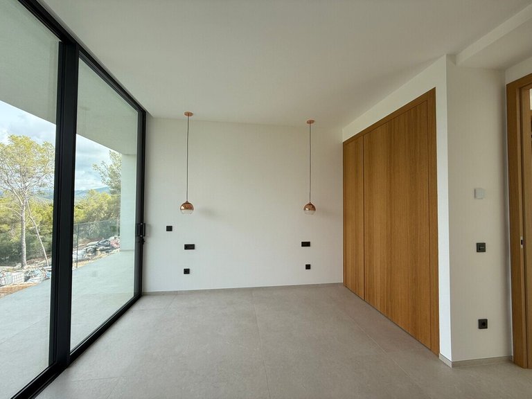 Villa for Sales in Santa Ponsa, Balearic Islands 14