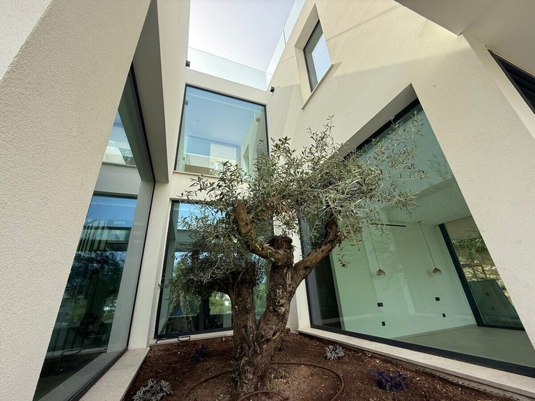 Villa for Sales in Santa Ponsa, Balearic Islands 40