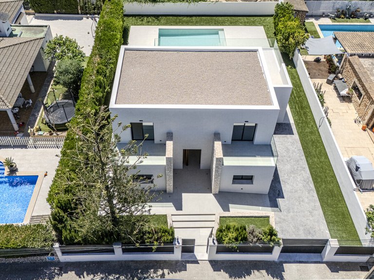Villa for Sales in Bahia Gran, Balearic Islands 2