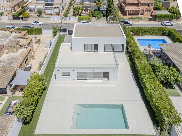 Villa for Sales in Bahia Gran, Balearic Islands 1