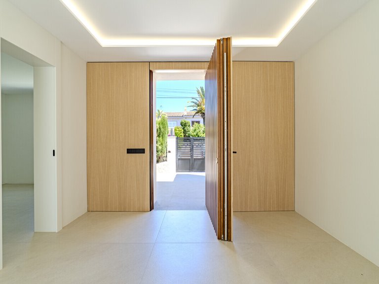 Villa for Sales in Bahia Gran, Balearic Islands 9