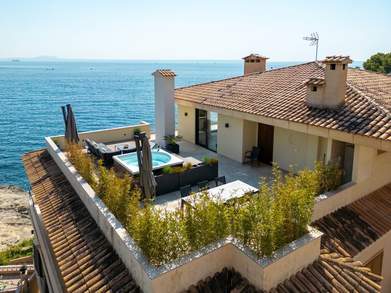 Apartment for Sales in Cala Vinyes, Balearic Islands 1