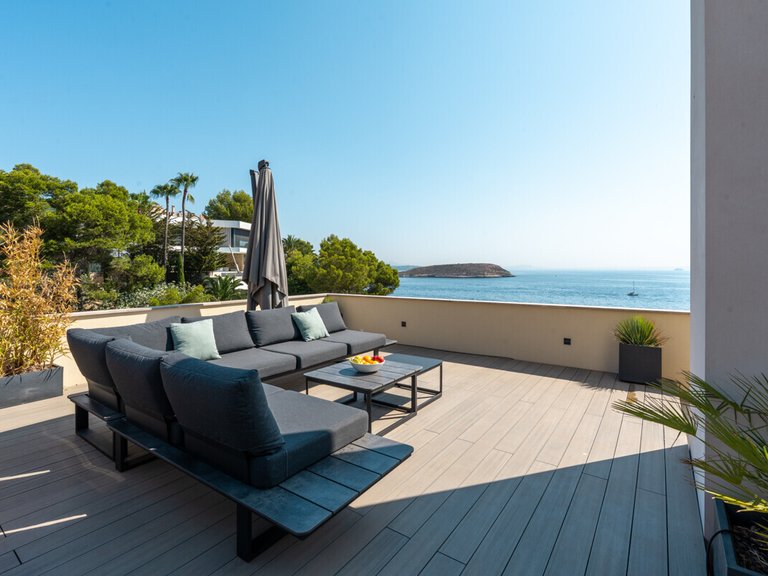 Apartment for Sales in Cala Vinyes, Balearic Islands 2