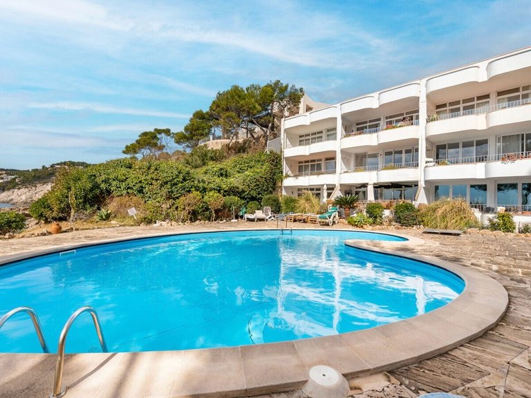 Apartment for Sales in Camp De Mar, Balearic Islands 3