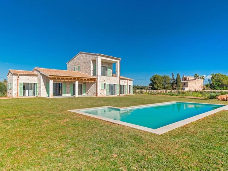 Country House for Sales in Campos, Balearic Islands 2