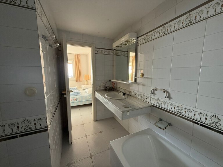 Apartment for Sales in Illetas, Balearic Islands 23