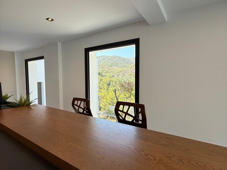 Villa for Long Term Rentals in Genova, Balearic Islands 10