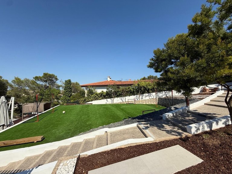 Villa for Long Term Rentals in Genova, Balearic Islands 19