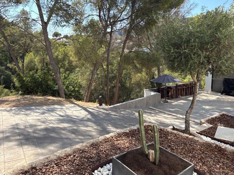 Villa for Long Term Rentals in Genova, Balearic Islands 40