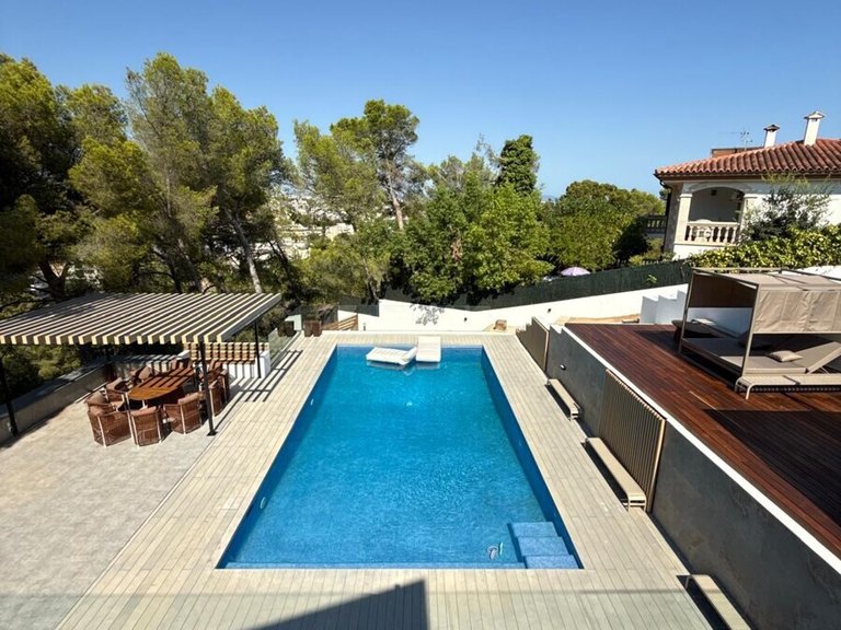 Villa for Long Term Rentals in Genova, Balearic Islands 5