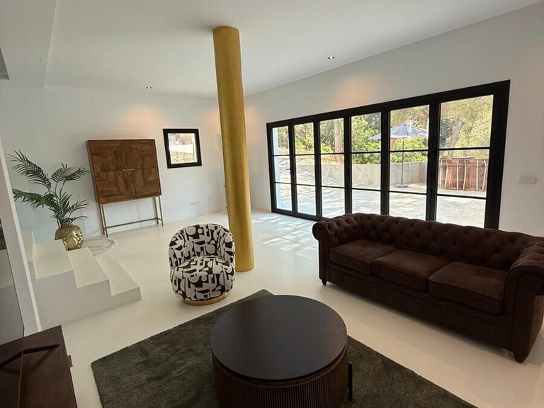 Villa for Long Term Rentals in Genova, Balearic Islands 14