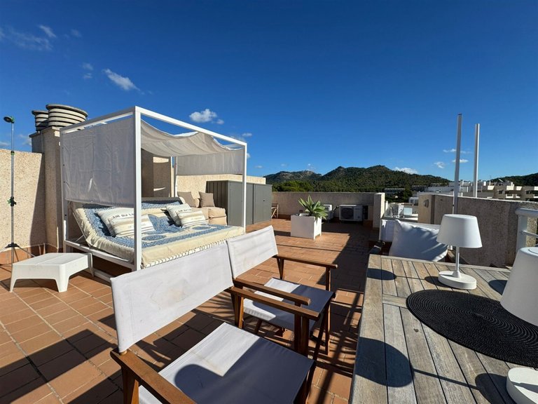 Apartment for Sales in Camp De Mar, Balearic Islands 8