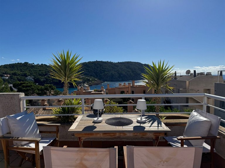 Apartment for Sales in Camp De Mar, Balearic Islands 7