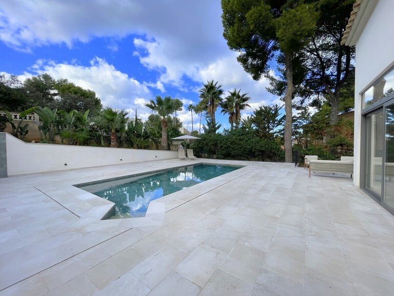 Villa for Sales in Santa Ponsa, Balearic Islands 28