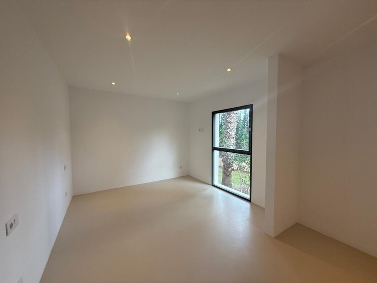 Villa for Sales in Santa Ponsa, Balearic Islands 54