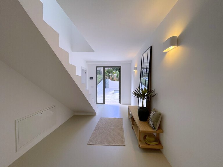 Villa for Sales in Santa Ponsa, Balearic Islands 18