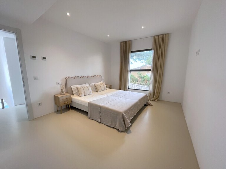 Villa for Sales in Santa Ponsa, Balearic Islands 40