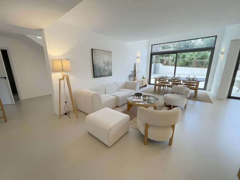 Villa for Sales in Santa Ponsa, Balearic Islands 11