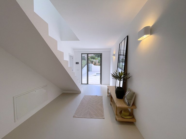 Villa for Sales in Santa Ponsa, Balearic Islands 19