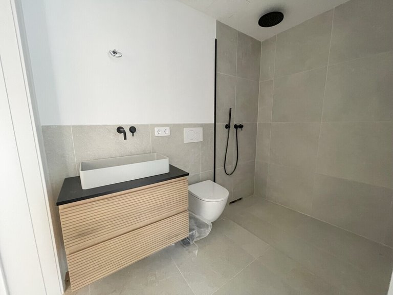 Villa for Sales in Santa Ponsa, Balearic Islands 22