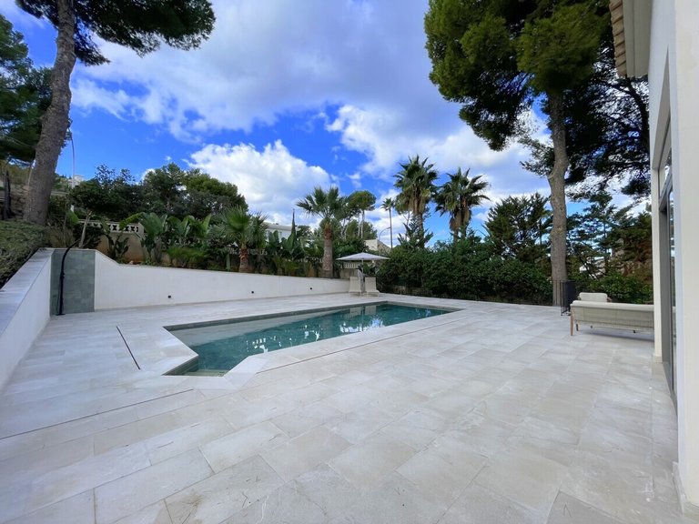 Villa for Sales in Santa Ponsa, Balearic Islands 33