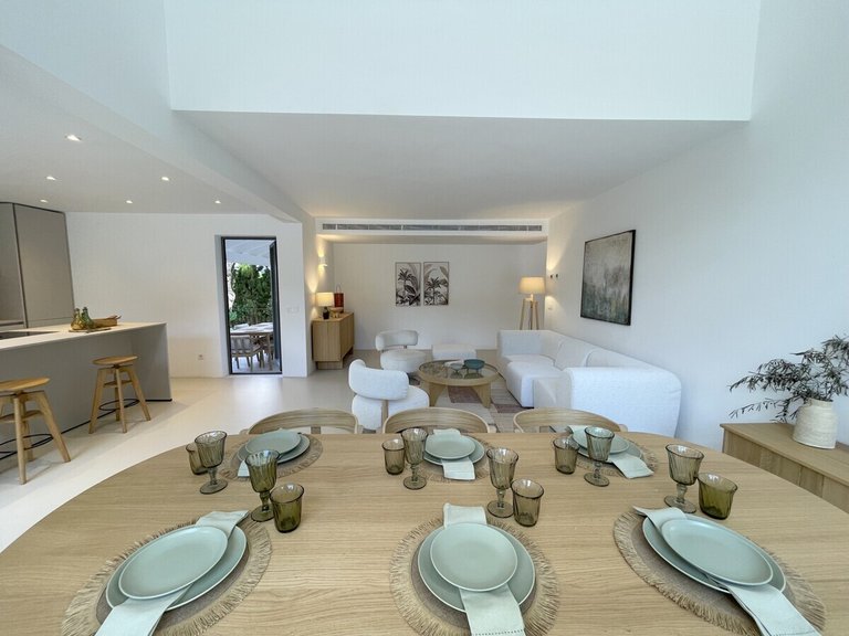 Villa for Sales in Santa Ponsa, Balearic Islands 15