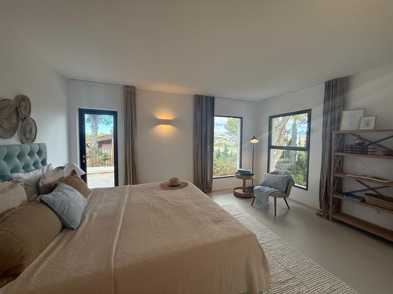 Villa for Sales in Santa Ponsa, Balearic Islands 65