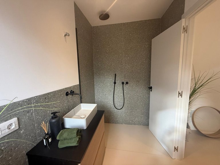 Villa for Sales in Santa Ponsa, Balearic Islands 64