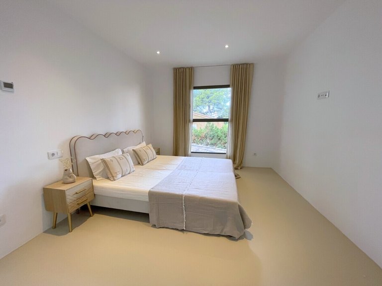 Villa for Sales in Santa Ponsa, Balearic Islands 41