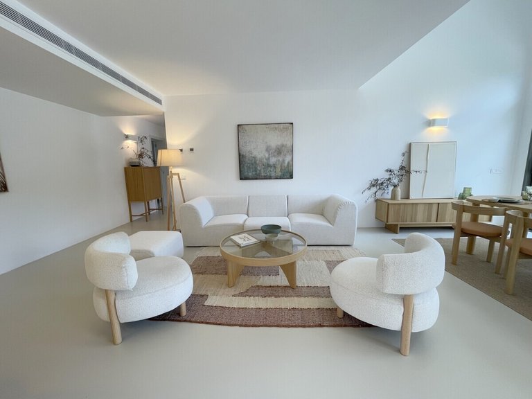 Villa for Sales in Santa Ponsa, Balearic Islands 3