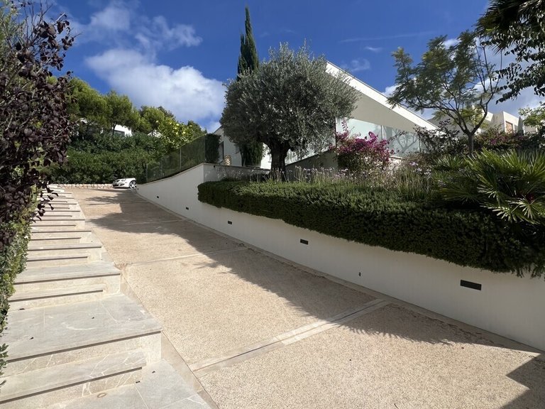 Villa for Sales in Santa Ponsa, Balearic Islands 3