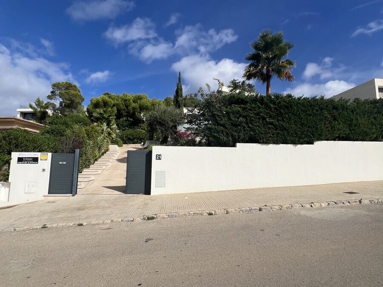 Villa for Sales in Santa Ponsa, Balearic Islands 28