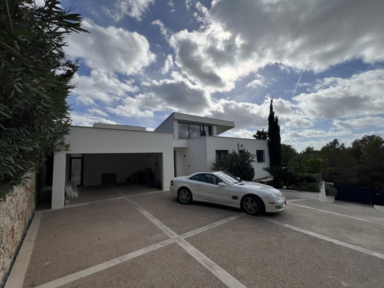 Villa for Sales in Santa Ponsa, Balearic Islands 1