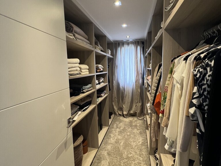 Villa for Sales in Santa Ponsa, Balearic Islands 17