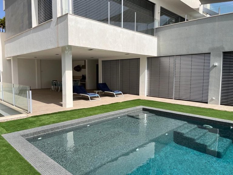 Villa for Sales in Santa Ponsa, Balearic Islands 49
