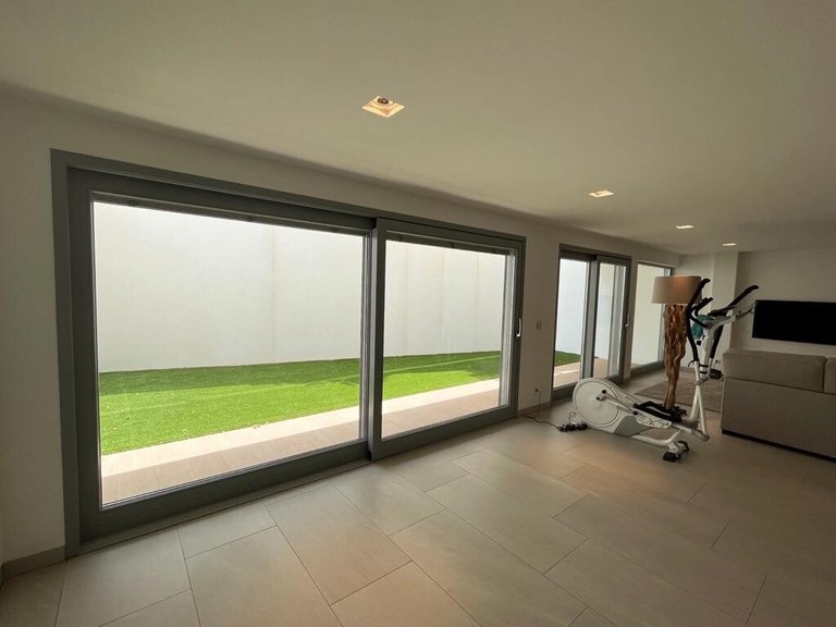 Villa for Sales in Santa Ponsa, Balearic Islands 34