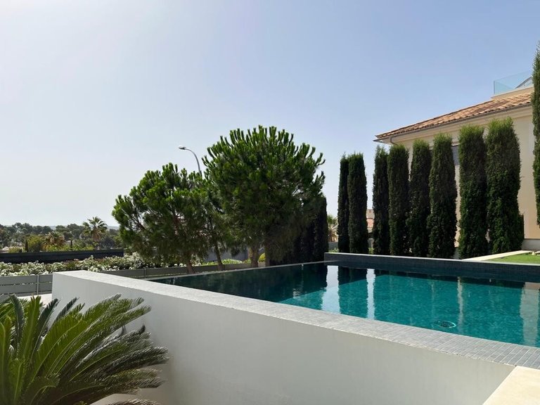 Villa for Sales in Santa Ponsa, Balearic Islands 56