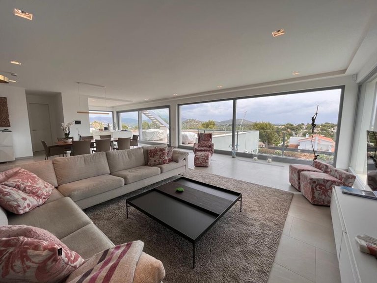 Villa for Sales in Santa Ponsa, Balearic Islands 6