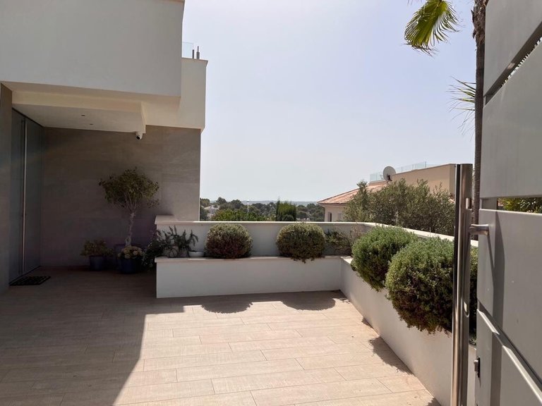 Villa for Sales in Santa Ponsa, Balearic Islands 61