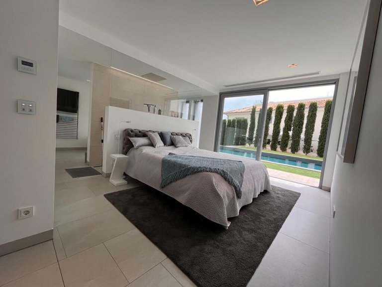 Villa for Sales in Santa Ponsa, Balearic Islands 22