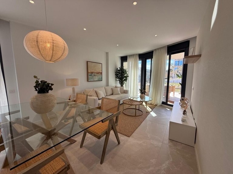 Apartment for Sales in Magaluf / Palmanova, Balearic Islands 1
