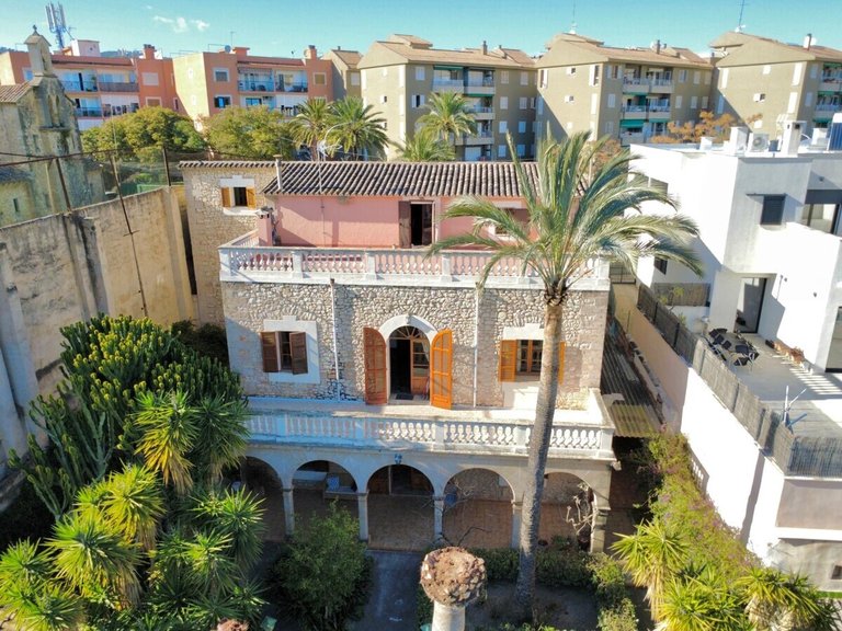 Villa for Sales in Palma, Balearic Islands 4