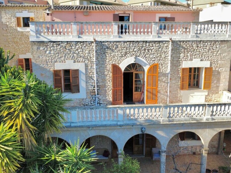 Villa for Sales in Palma, Balearic Islands 1