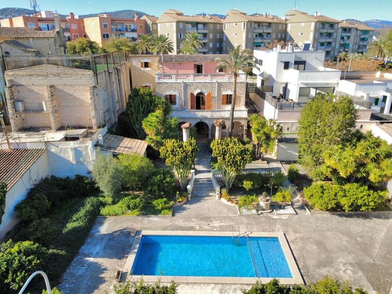 Villa for Sales in Palma, Balearic Islands 3
