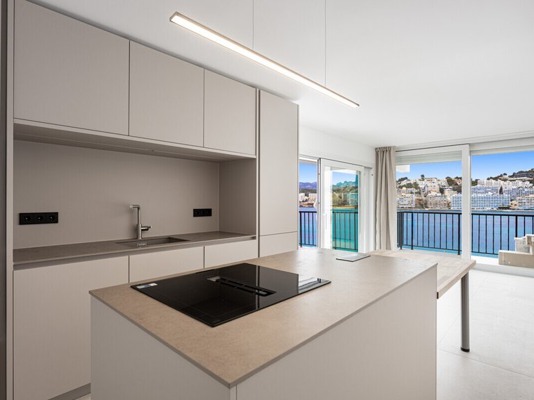 Apartment for Sales in Santa Ponsa, Balearic Islands 5