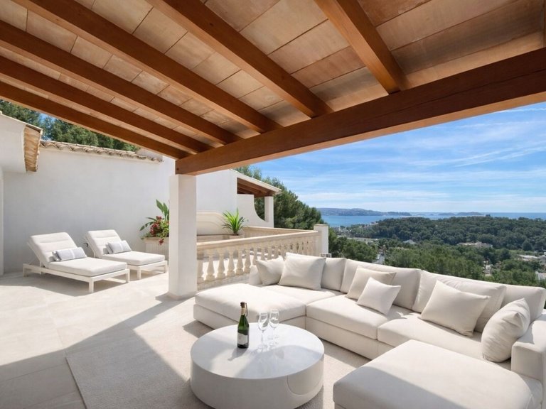 Apartment for Sales in Peguera, Balearic Islands 1